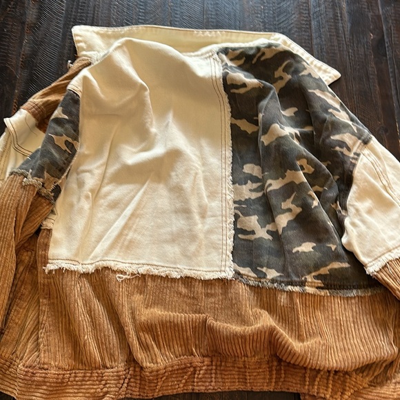 12th Tribe Patchwork Jacket - Picture 3 of 3